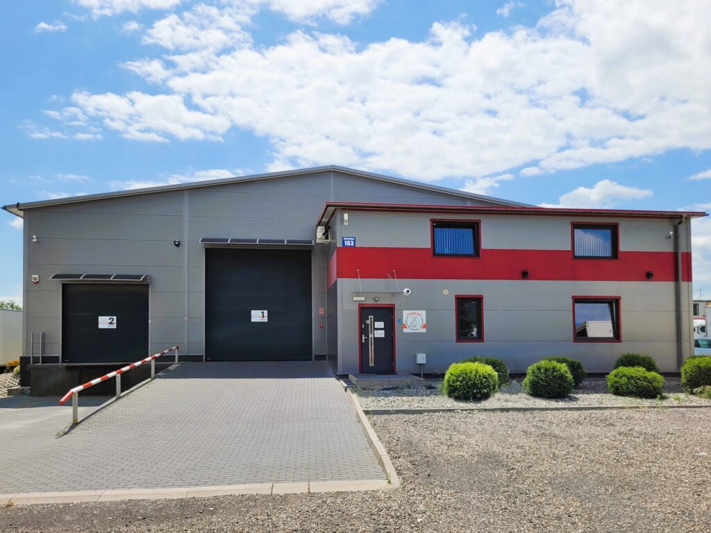 Korpiek-Lublin Dominów 3 Korpiek Dominów budynek wejście